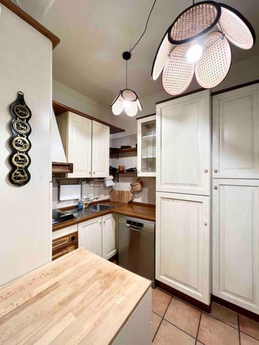 City Center 2 Bedroom Apt แบร์กาโม ภายนอก รูปภาพ